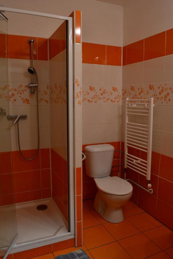 Hotel Decin Na Skrivance Dış mekan fotoğraf