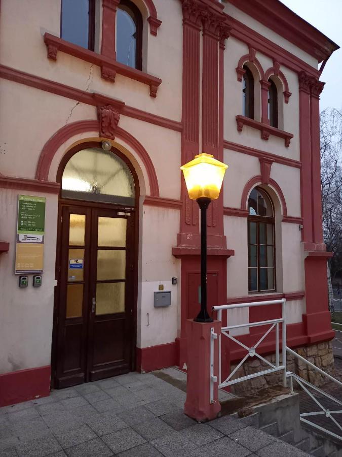 Hotel Decin Na Skrivance Dış mekan fotoğraf