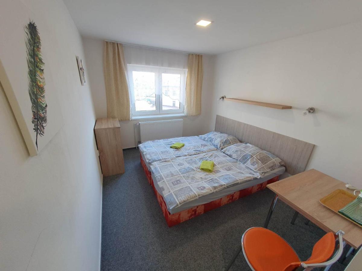 Hotel Decin Na Skrivance Dış mekan fotoğraf