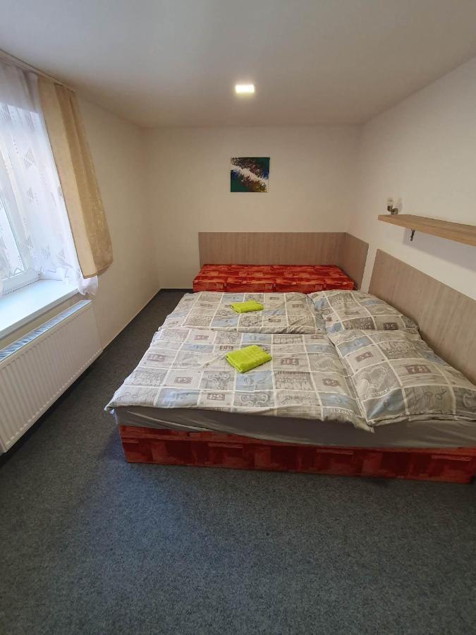 Hotel Decin Na Skrivance Dış mekan fotoğraf