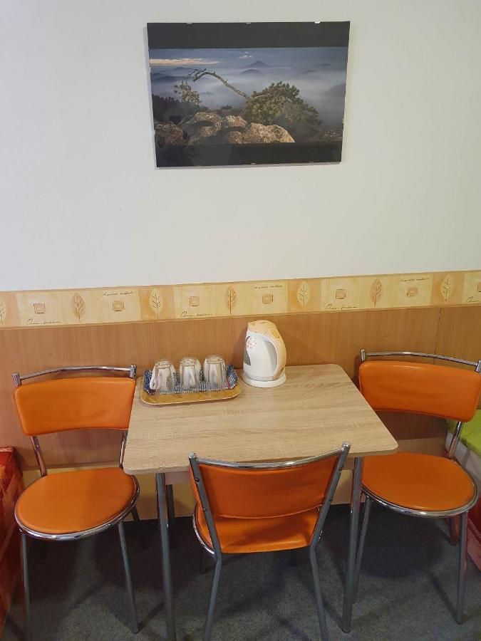 Hotel Decin Na Skrivance Dış mekan fotoğraf