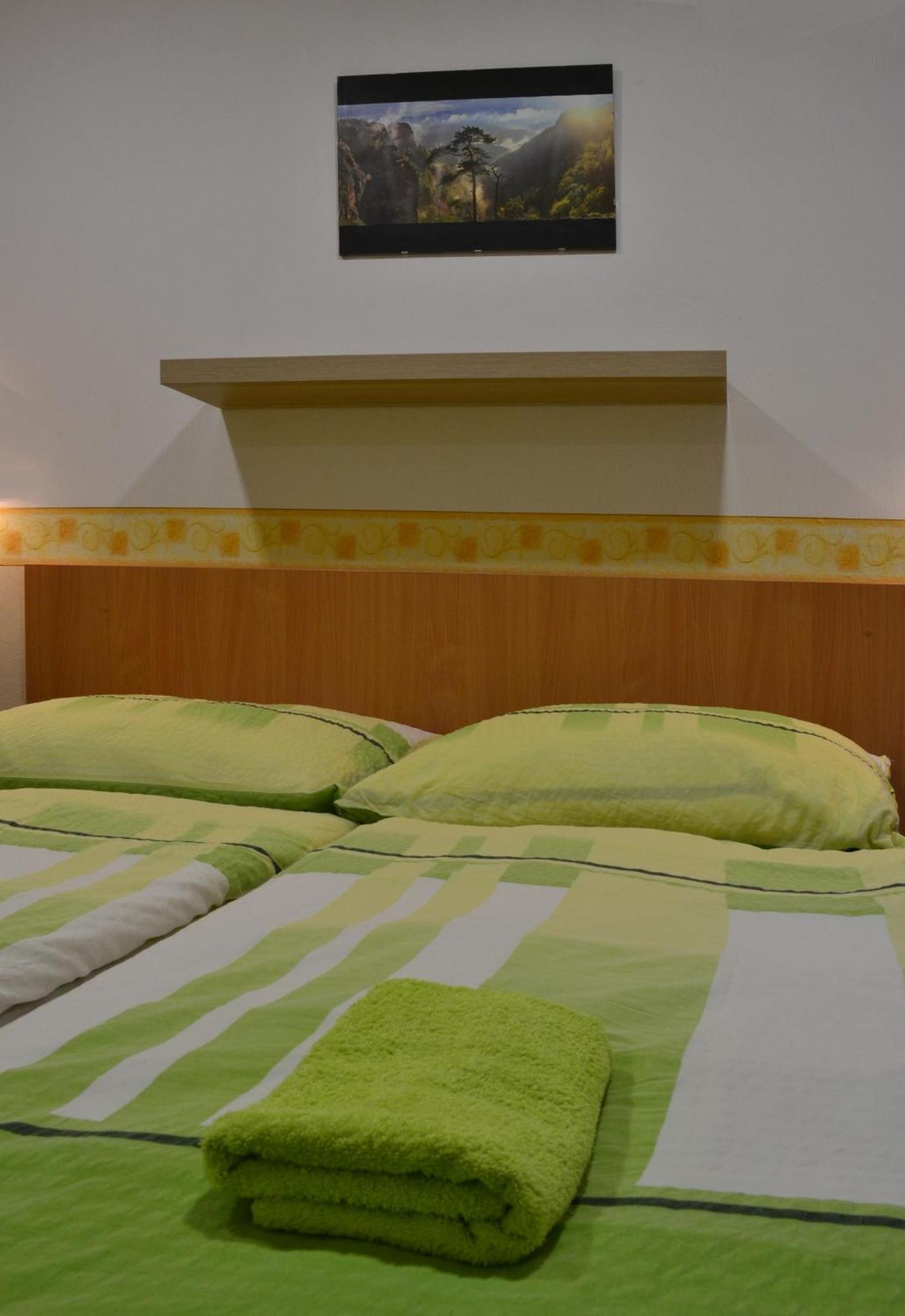 Hotel Decin Na Skrivance Oda fotoğraf